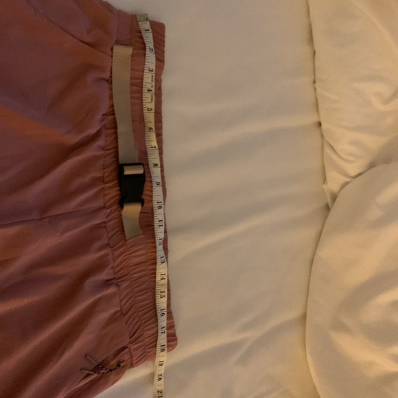 Shorts and jacket - Picture 12 of 15